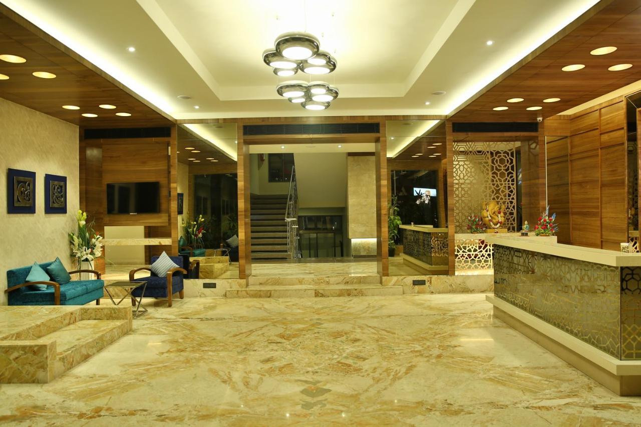Hotel G Express Formerly Known As Tgb Express อาเมดาบัด ภายนอก รูปภาพ